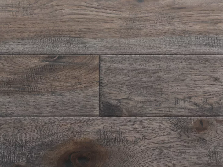 Installing hardwood floors is easier than ever that too in the least time. Get the best look for which you have been searching over the years call now 647-370-7318