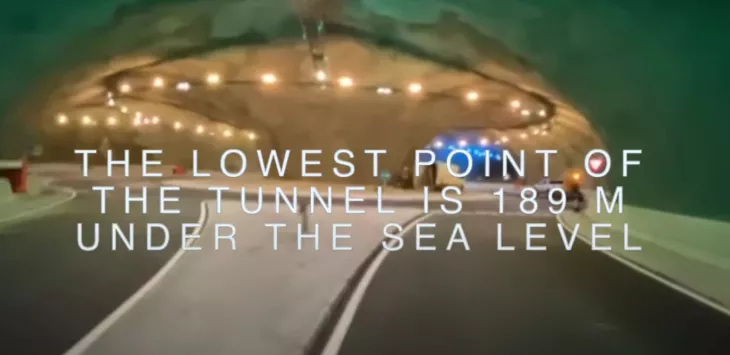 First underwater roundabout