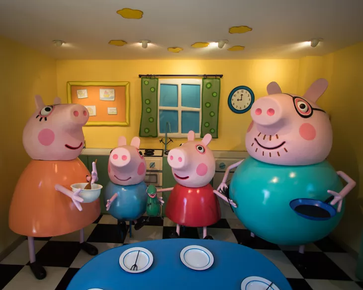 peppa pig diorama exhibit