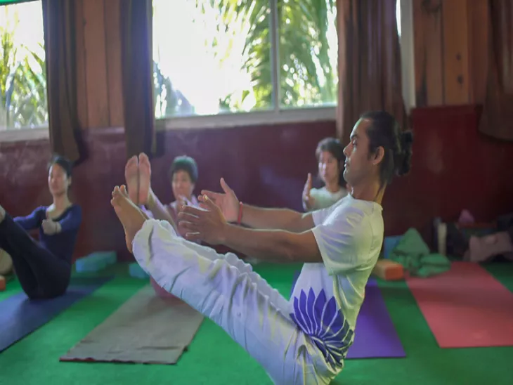 200 hour yoga teacher training in rishikesh