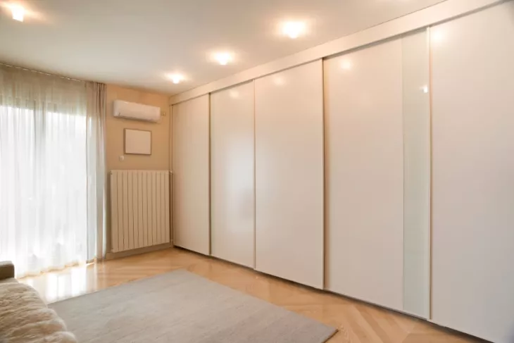 walk in wardrobe
