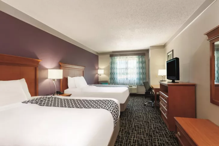 Best Room Booking in Pearl