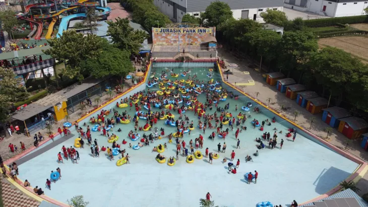 water park