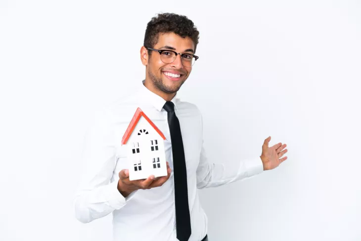 Real Estate Agent
