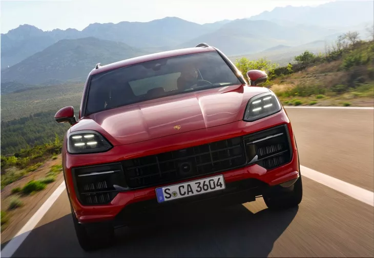2024 Porsche Cayenne GTS