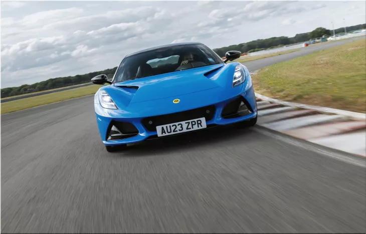 Lotus Emira i4