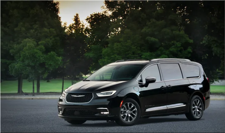 2025 Chrysler Pacifica Hybrid