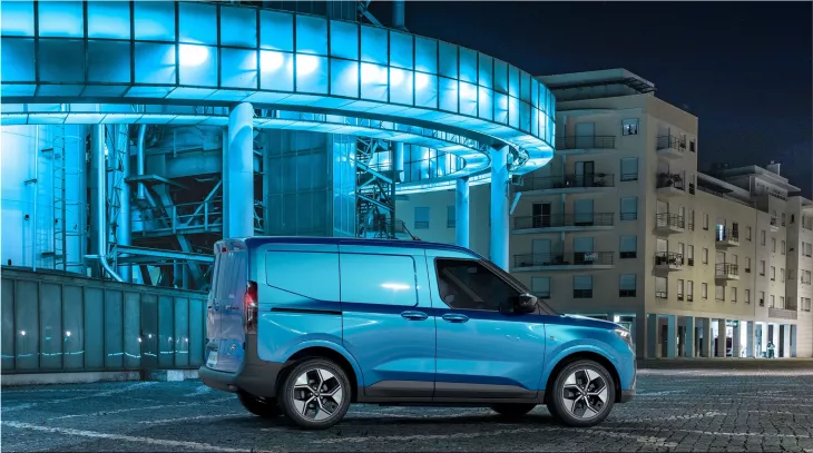 Ford E-Transit Courier