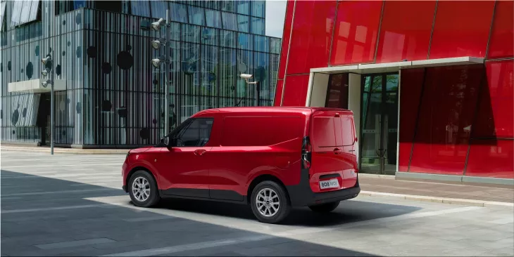 Ford E-Transit Courier