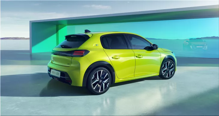 Peugeot e-208