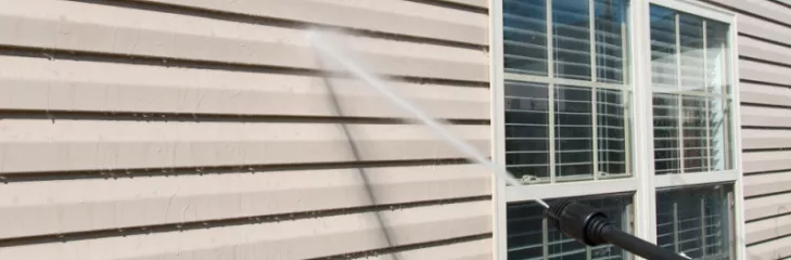 An exterior painting and maintenance checklist for the holiday season