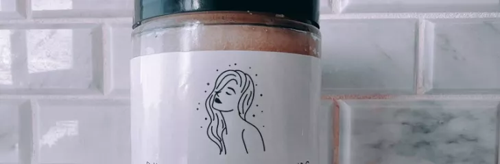 Devi moisturizing shampoo for hair