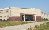 building contractors in noida